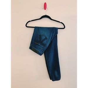 ✨ Dark Wash Seven7 Mid-Rise Legging Style Jeans ✨